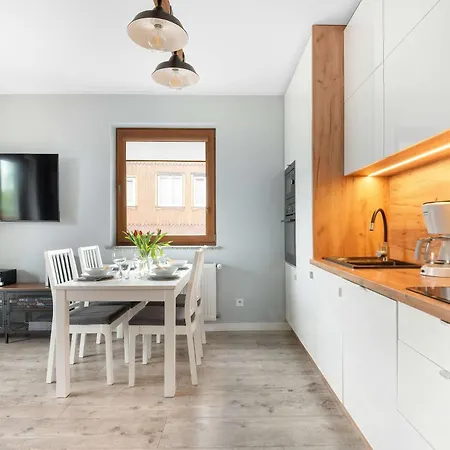 Cozy With Parking And Balcony By Renters Apartment Szklarska Poreba